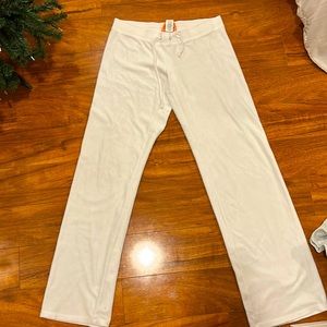 VINTAGE White velvet juicy couture bell bottom pants!